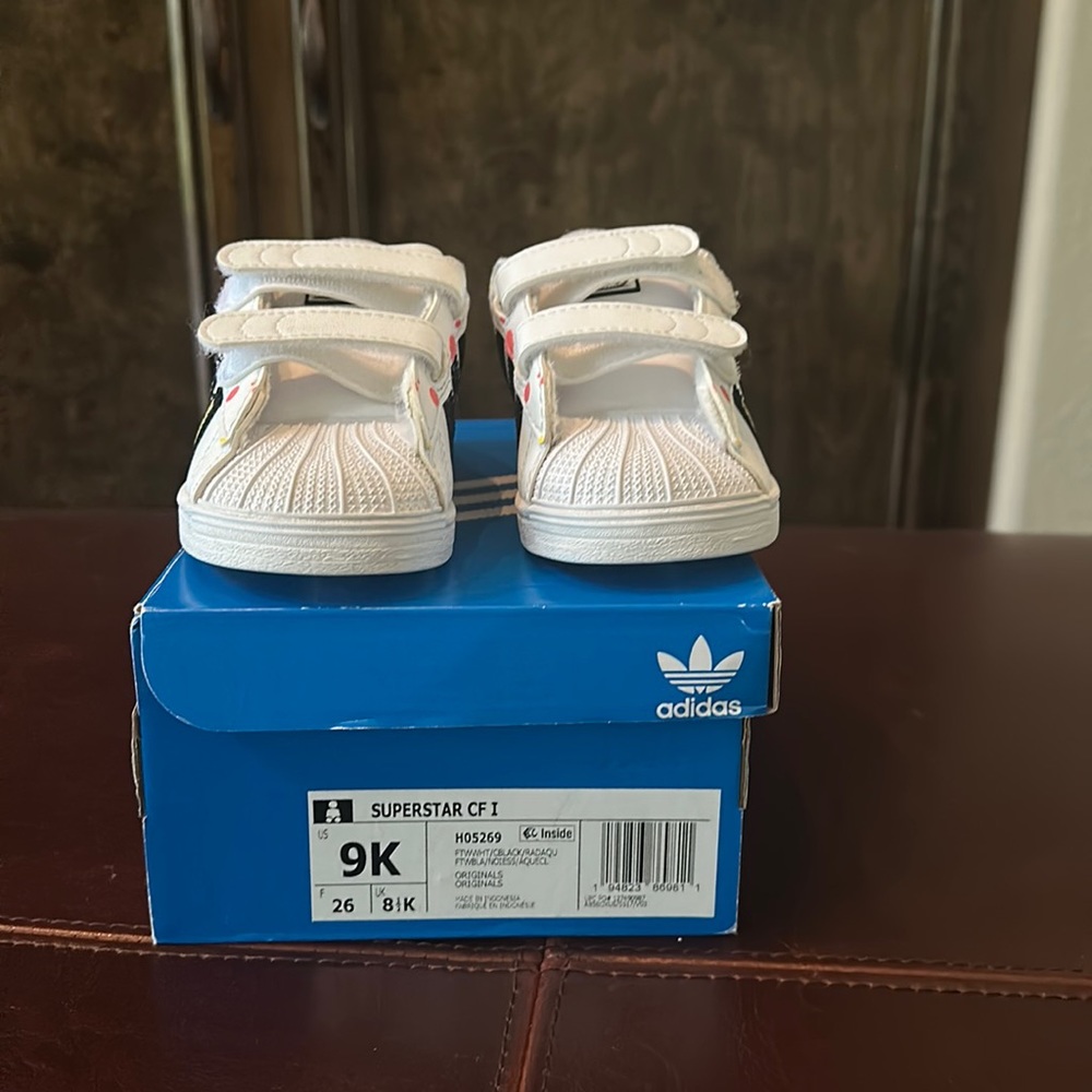 Toddler Adidas CF I with hook and loop closure.